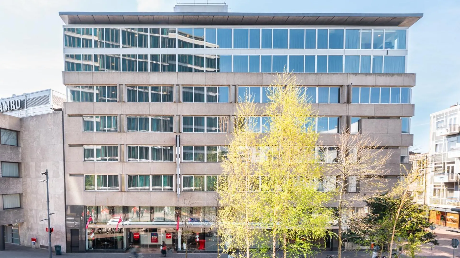 Leonardo Hotel Eindhoven City Center Former Crown Hotel 4*,  Pays-Bas