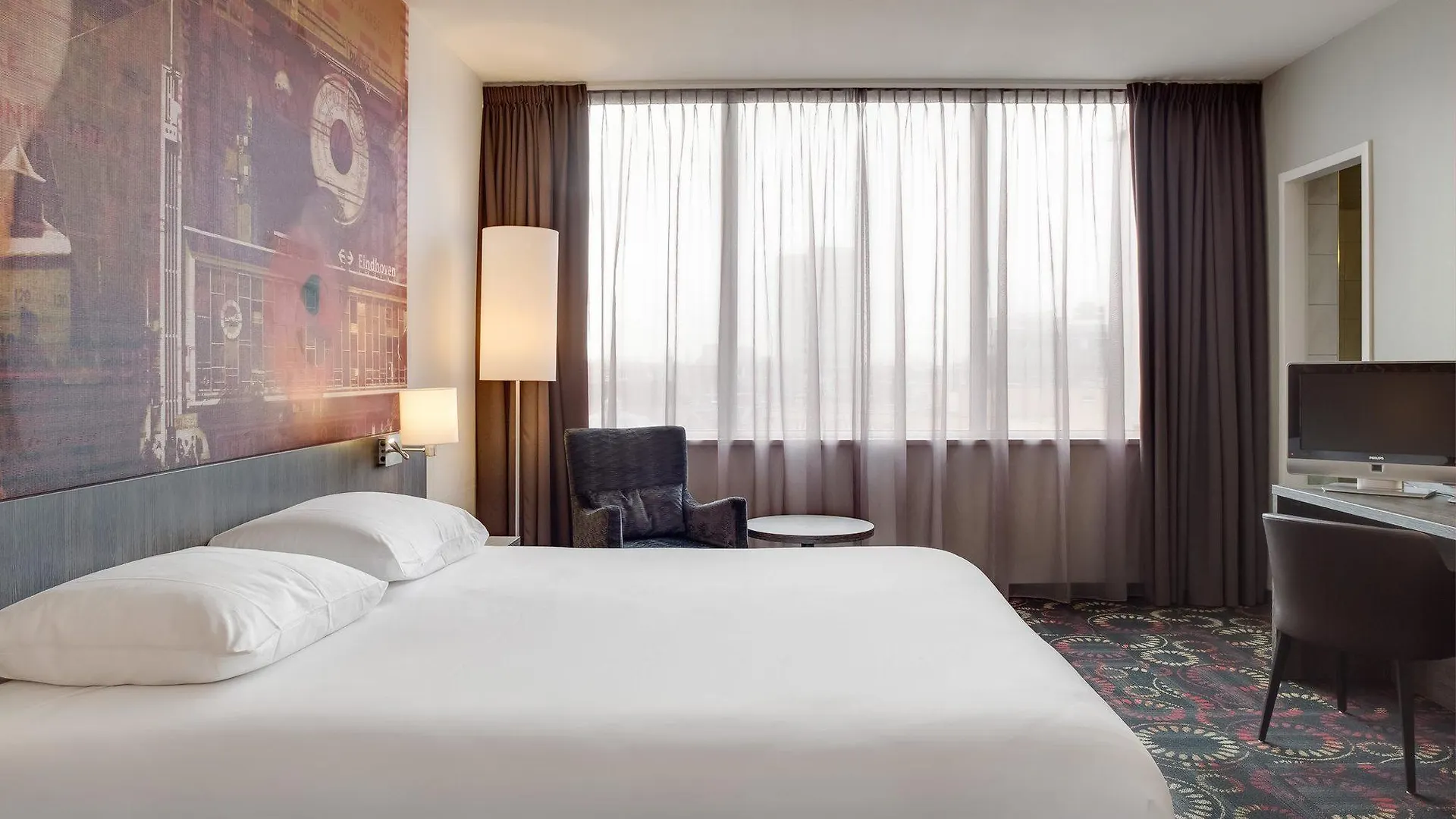 ****  Leonardo Hotel Eindhoven City Center Former Crown Hotel הולנד
